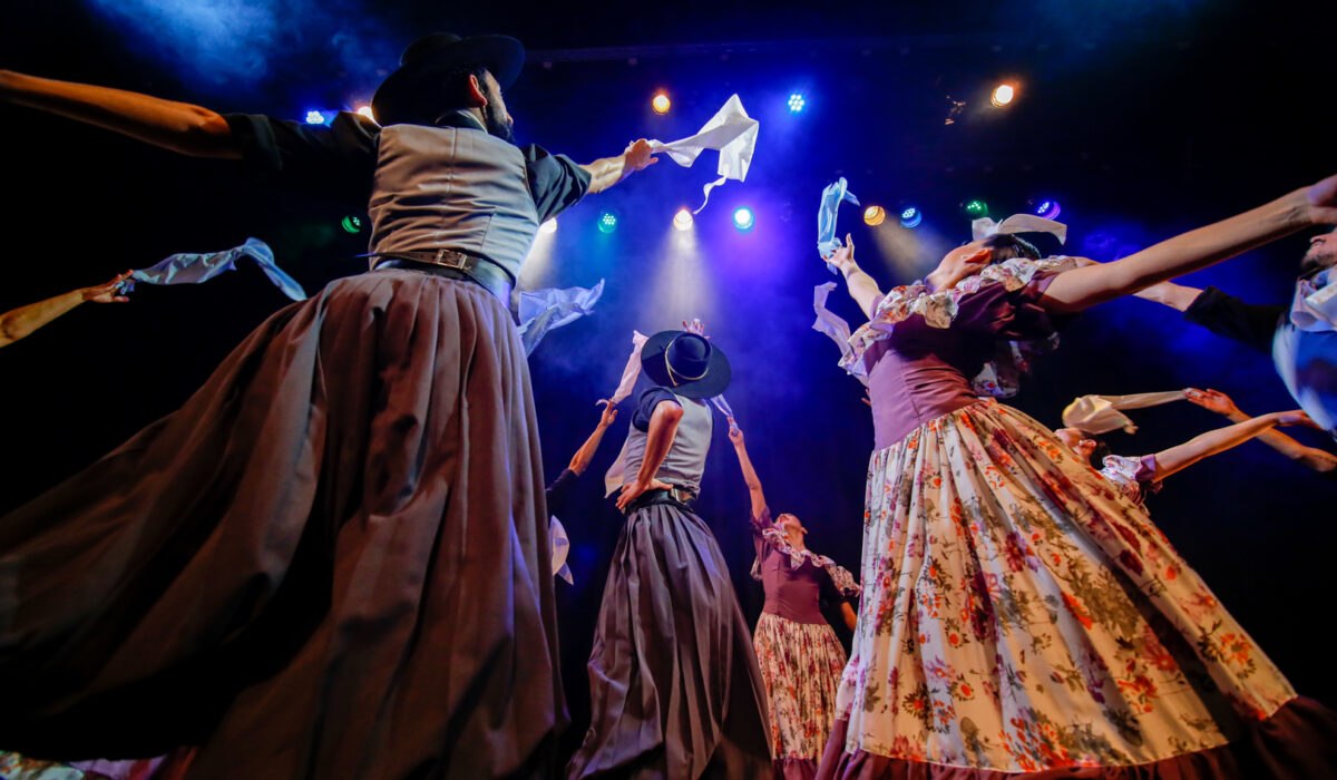 Folklore y Tango de UNA en Hasta Trilce