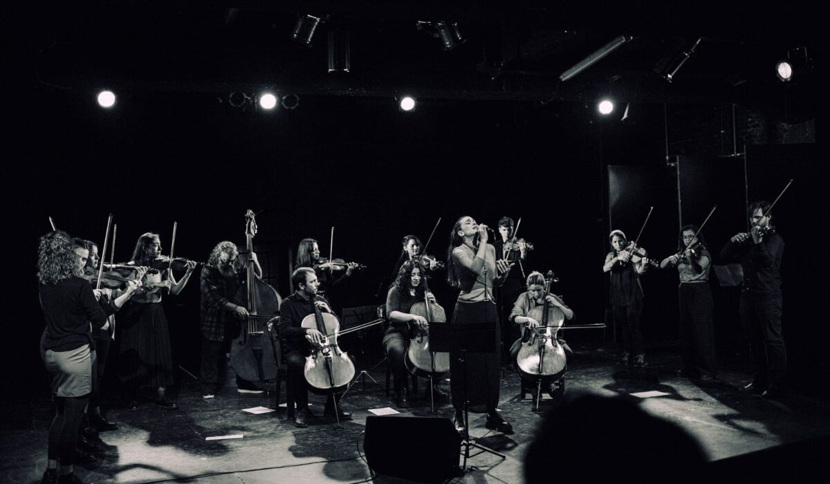 Cuerdas del Plata + Mariana Michi – La noche interminable