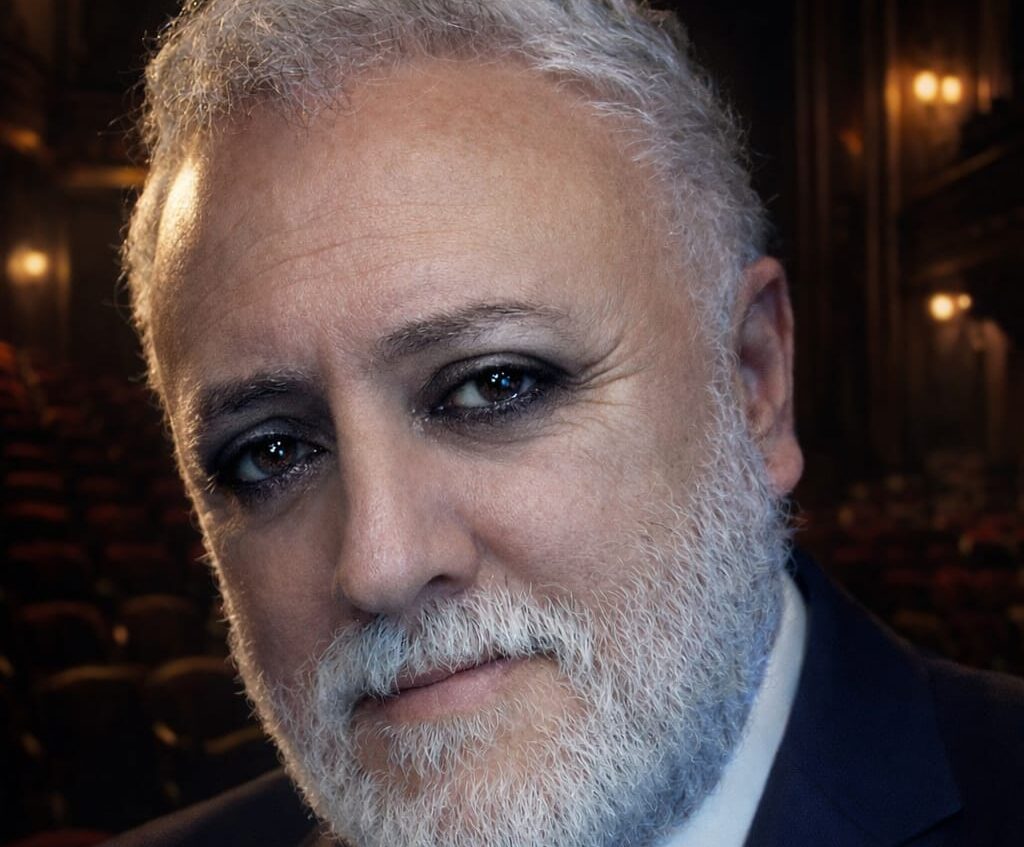 Lee más sobre el artículo El hombre que guardaba las noches en el bolsillo