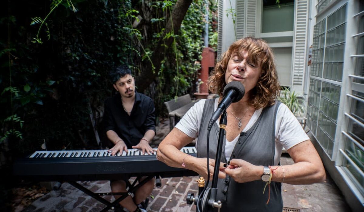 REENCUENTROS CON MARÍA ELENA