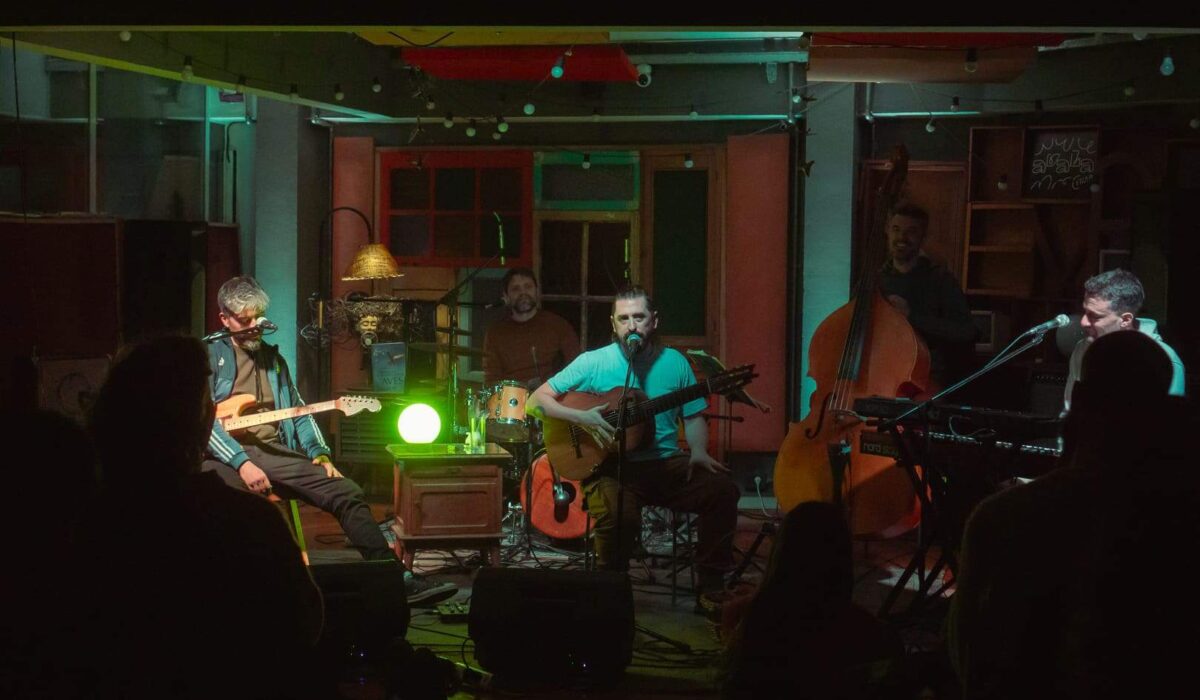 Tincho Acosta y La Bandurria