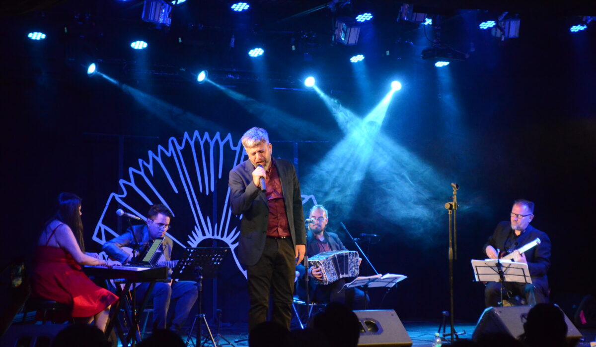 Orquesta Boliviana de Tango Silencio Cromático